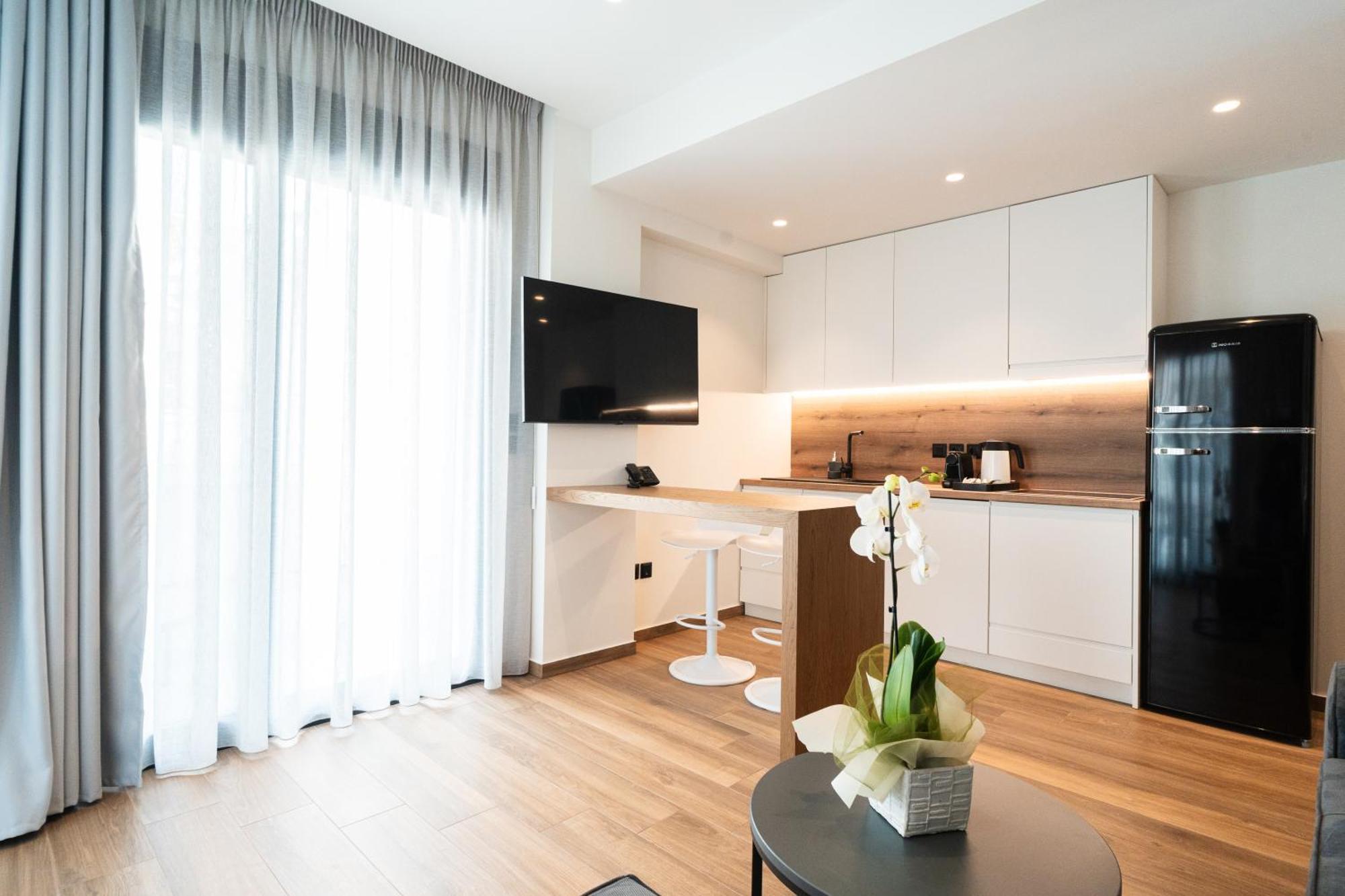 Volos Inn Hotel Экстерьер фото